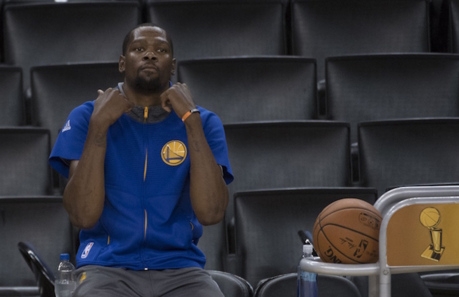 Kevin Durant Will Reportedly Take A Huge Pay To Stay With The