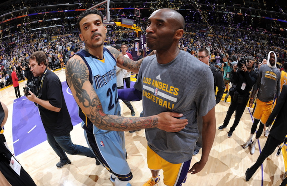 Kobe Responds To Reveal That His Iconic Non Flinch Wasn T What It