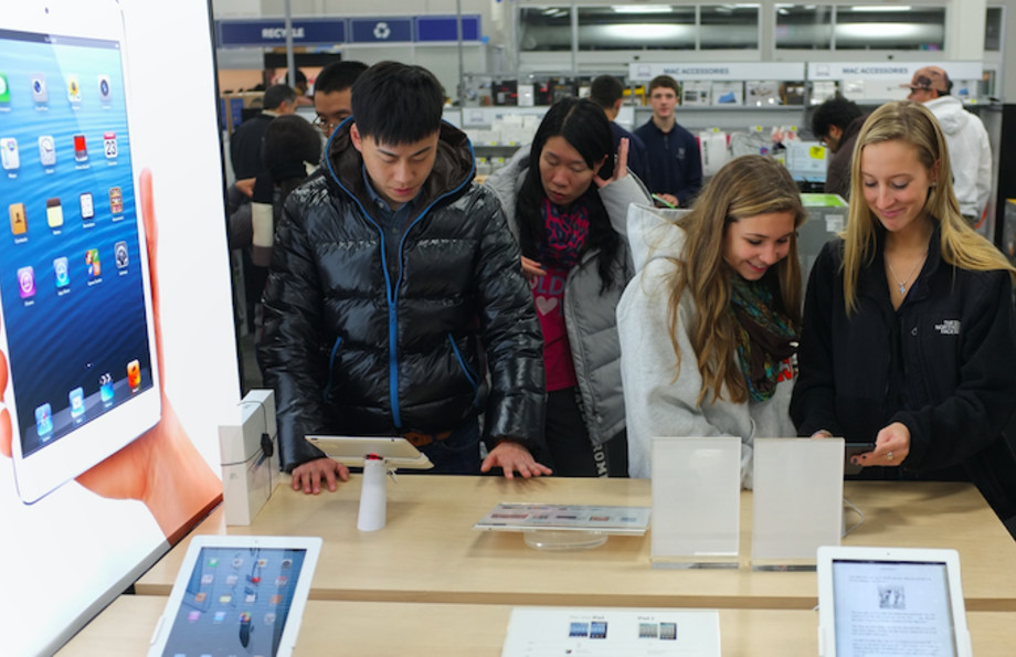 Apple Expands Its Product Repair Services to U.S. Best Buy ...