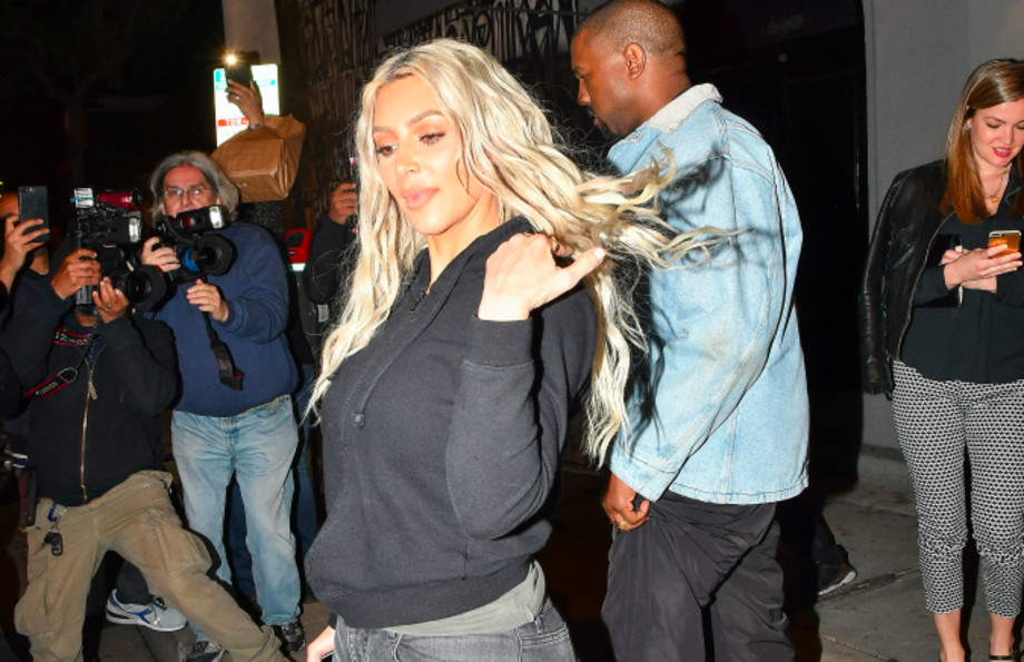 Kim Kardashian S New Topless Photo Is Breaking The Internet For
