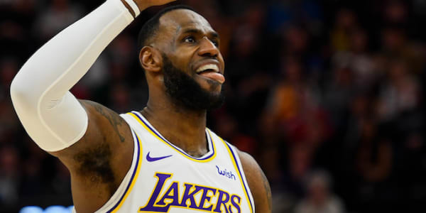 lebron james no tie shoes