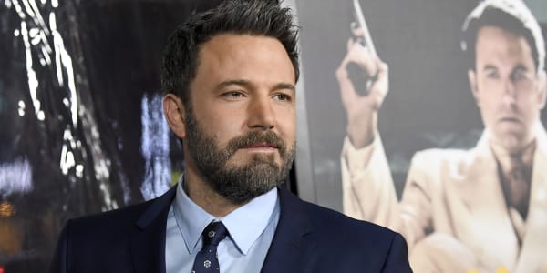 Ben Affleck and 'Knives Out' Star Ana de Armas Are ...