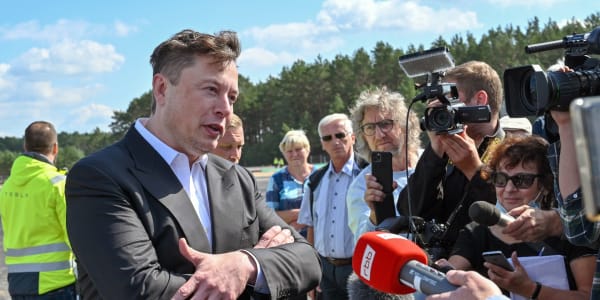 Elon Musk Will Pass Mark Zuckerberg to Become Third-Richest Person On Earth | Complex