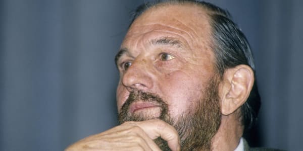 Infamous British Double Agent George Blake Dies at 98 ...
