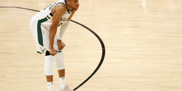 giannis antetokounmpo game 6 shoes