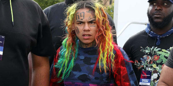 6ix9ine Trolls Meek Mill Future For Never Reaching No 1 On Hot
