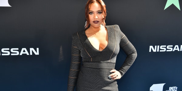 Ayesha Curry Shares Bikini Pics and Twitter Users Have A Lot to Say | Complex