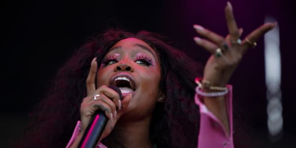 SZA Felt ‘Powerless’ After Photographer Released Pics Without Consent ...