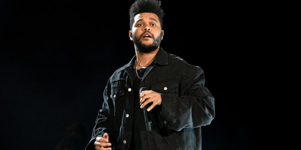 the weeknd super bowl shirts