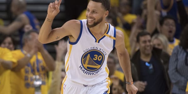 Steph Curry to Re-Sign With Warriors for $201 Million Over Five Years