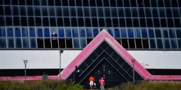 Atlantic City Auctioning Off the Chance to Blow Up Former Trump Casino | Complex