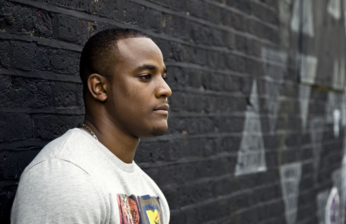 Premiere hear dj q s bouncy ukg rework of just in case by jaheim