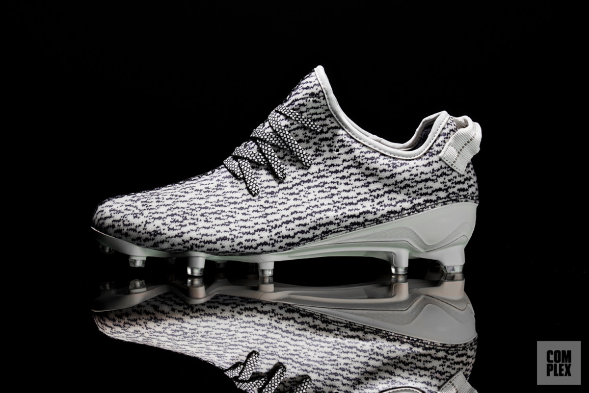 Yeezy cleats sales