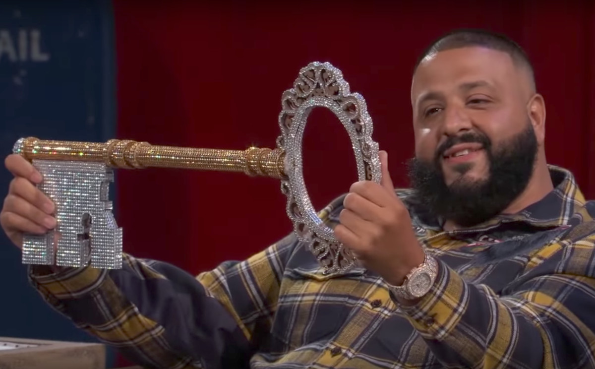 Dientes j balvin usher dj khaled перевод