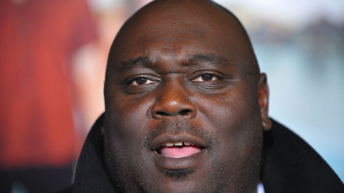 Faizon Love Sues Universal Over Controversial ‘Couples Retreat’ Poster