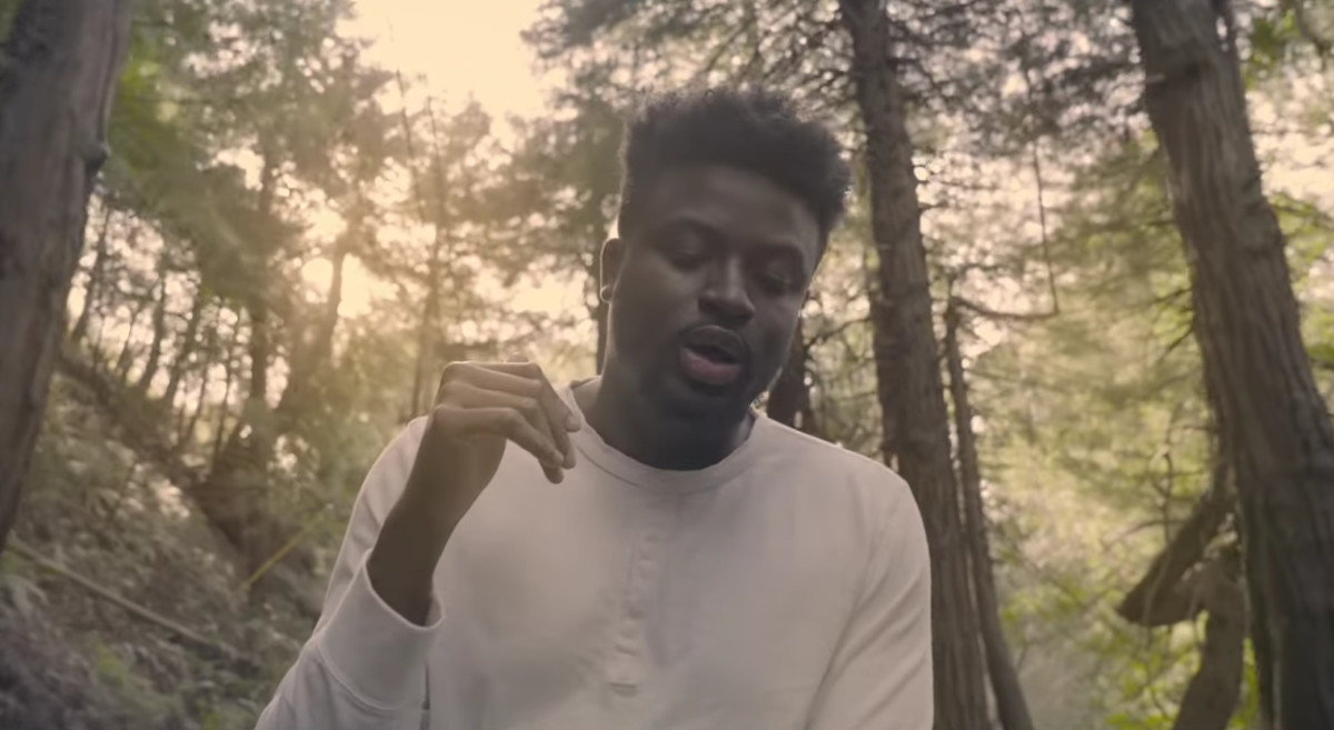Sylvan LaCue Strives for Soothing Simplicity in “Best Me” Video Complex