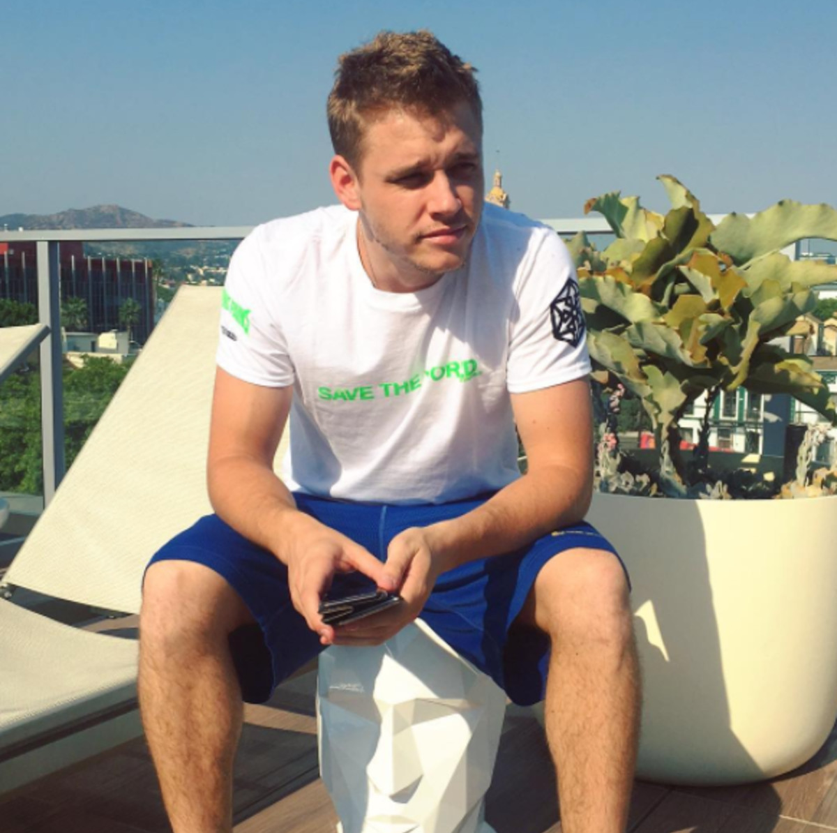 Premiere: Watch Cal Scruby’s Brand New “Keanu Reeves” Video | Complex