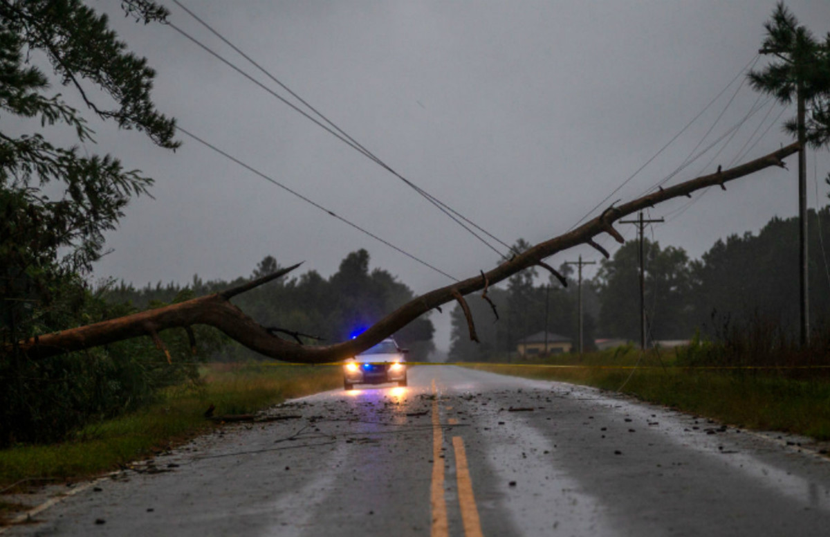 At Least 14 Dead After Tropical Storm Florence Lands in the Carolinas