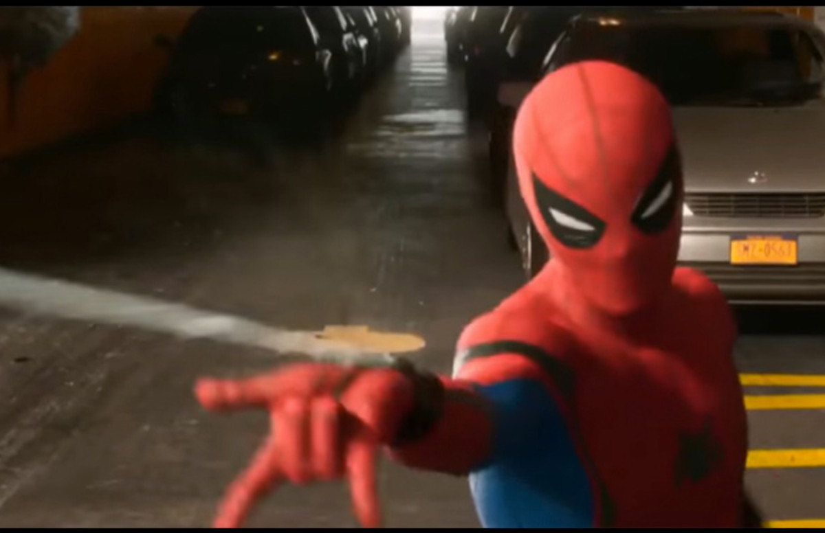 Watch The First Four Minutes Of Spider Man Homecoming In A New   Spider Man Homecoming Extended Trailer