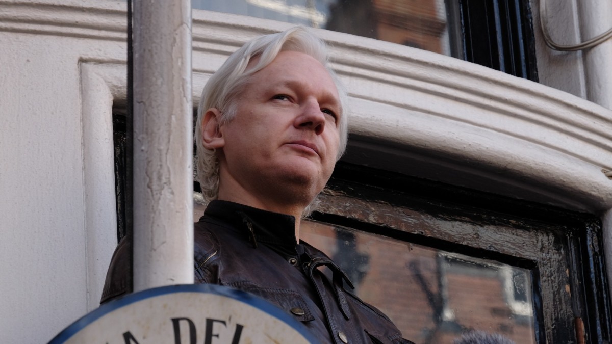 WikiLeaks Founder Julian Assange Faces New Indictment From DOJ | Complex
