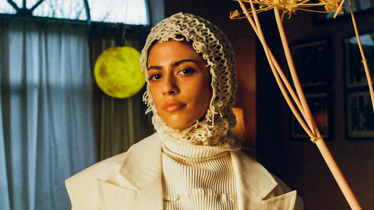 Nemahsis Releases Debut Single, “what if i took it off for you