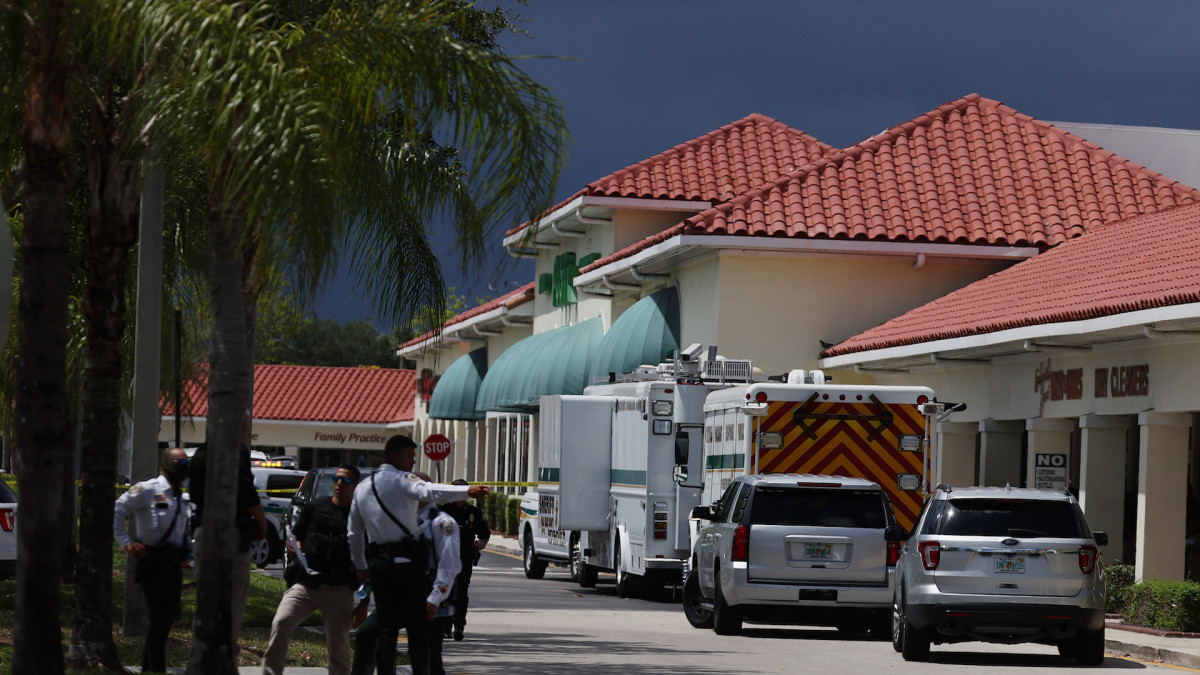 Multiple Deaths Confirmed in Shooting at Florida Publix Supermarket