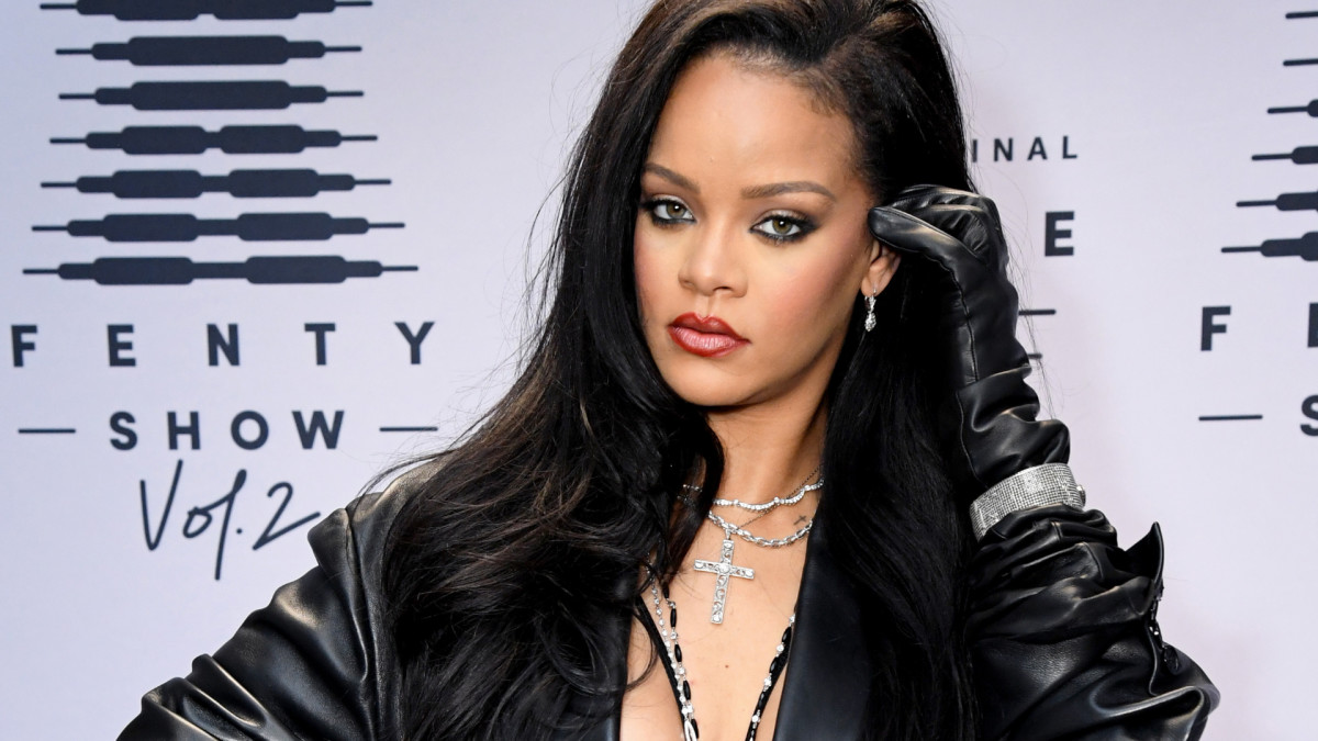 Rihanna Fans Excited Over Fenty Hair Trademark Application | Complex