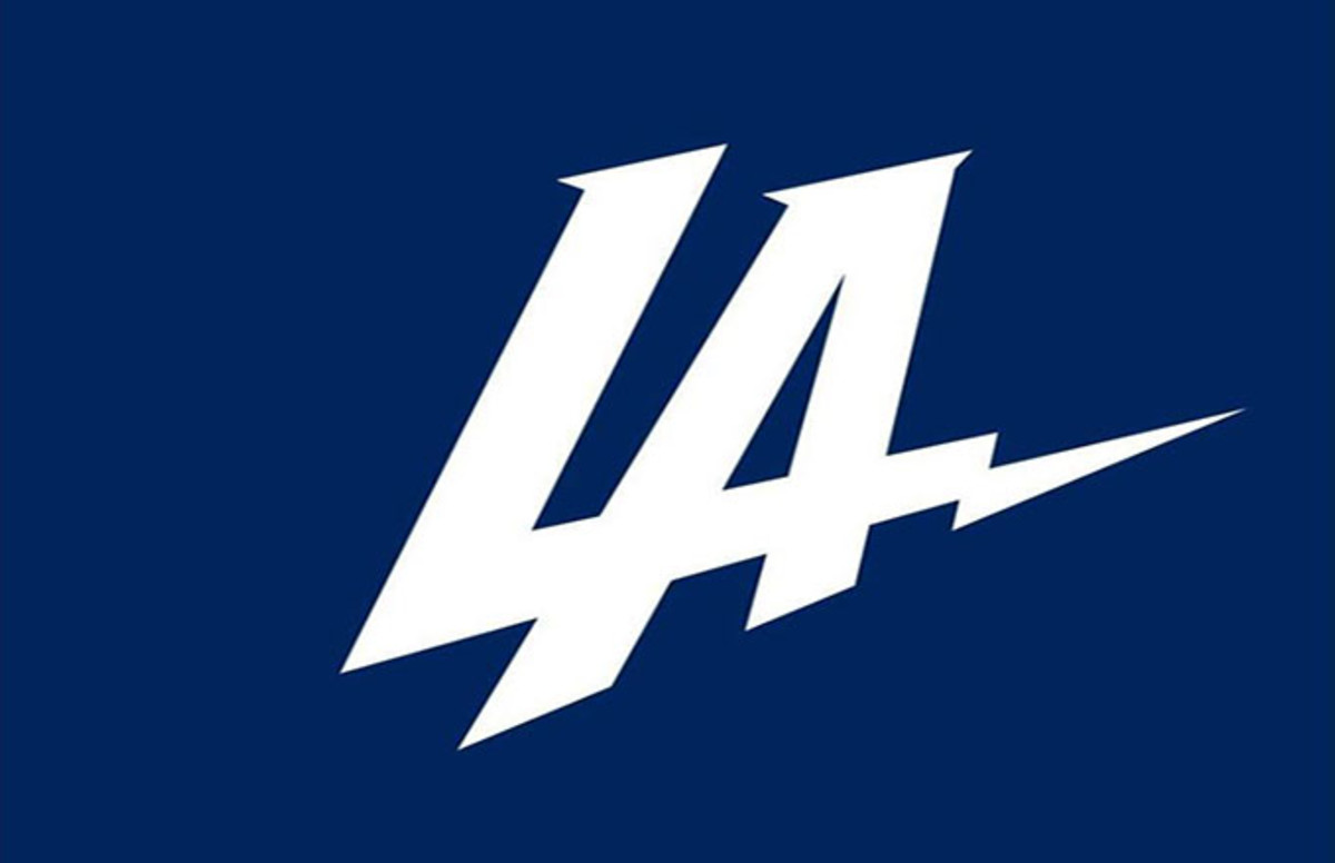 Los Angeles Chargers booed by both Clippers fans and Lakers fans in L.A ...