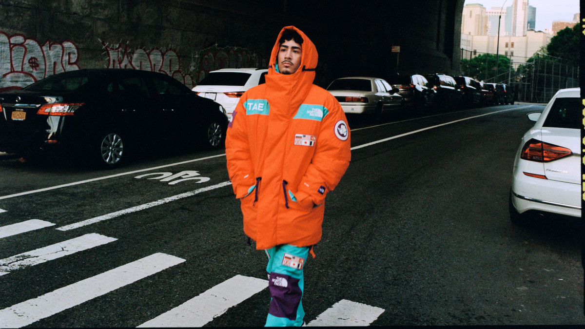 Supreme moncler outlet