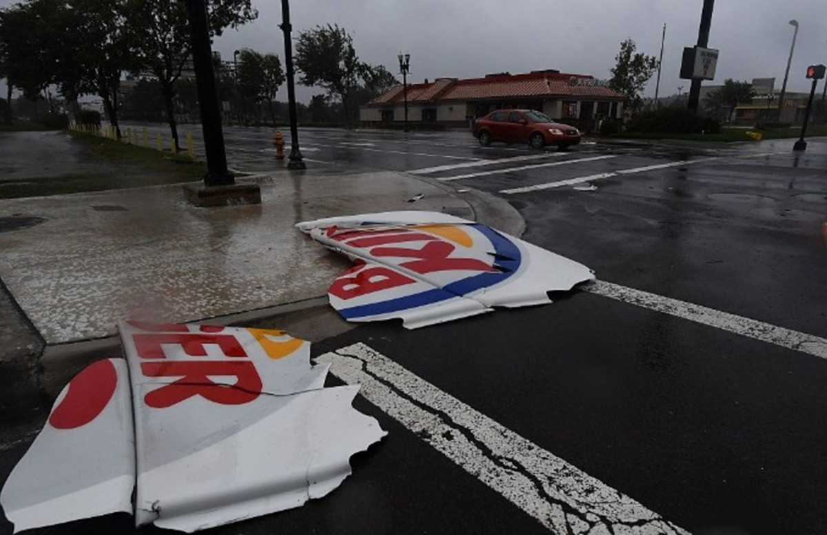 Man Who Got Stuck In Burger King Bathroom Sues For Free Meals Complex