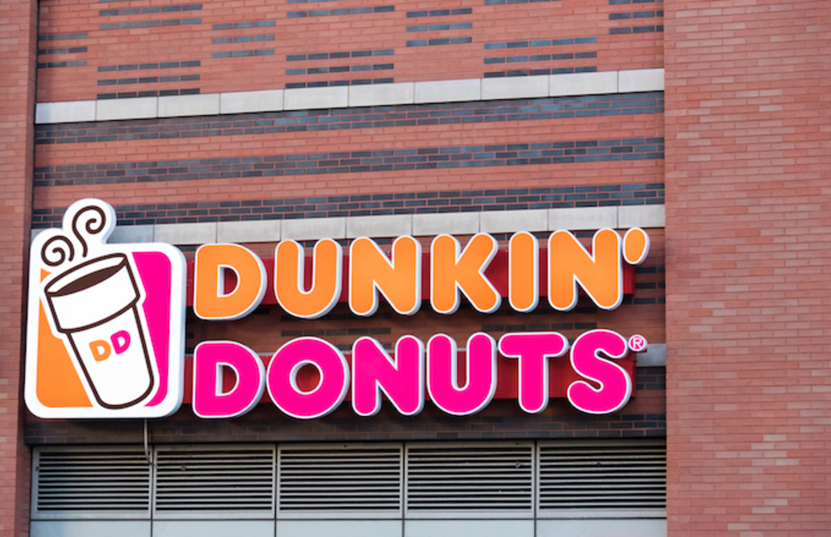 Dunkin’ Donuts Is Going Green, Phasing Out Foam Cups By 2020 | Complex