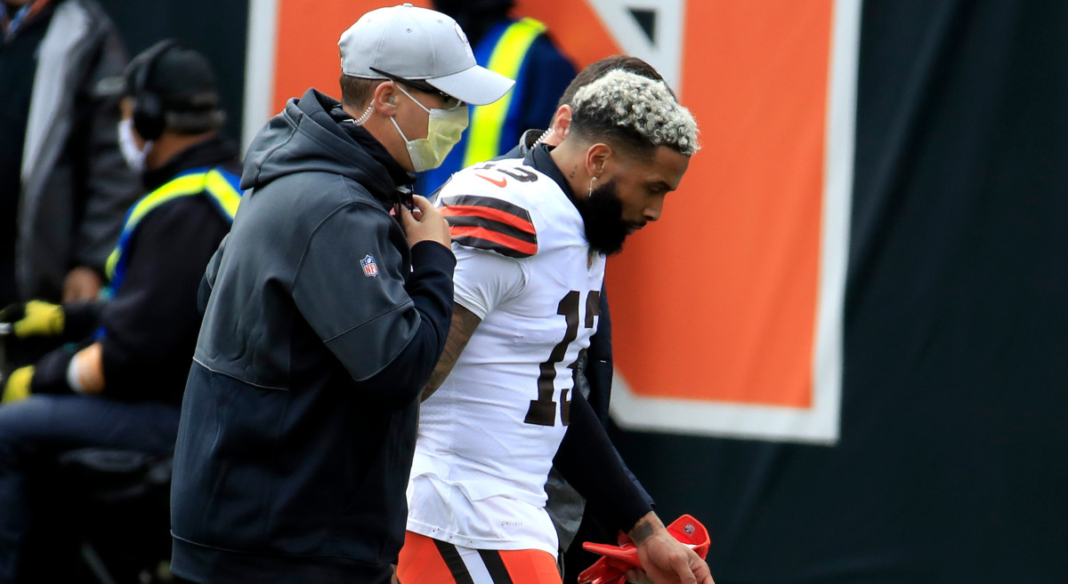 Odell Beckham Jr. Suffers Serious Knee Injury Against Bengals Complex