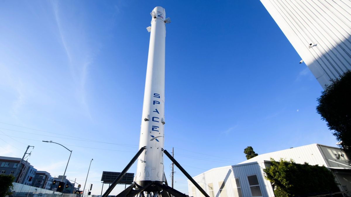 Final Seats Filled for AllCivilian SpaceX Mission Complex