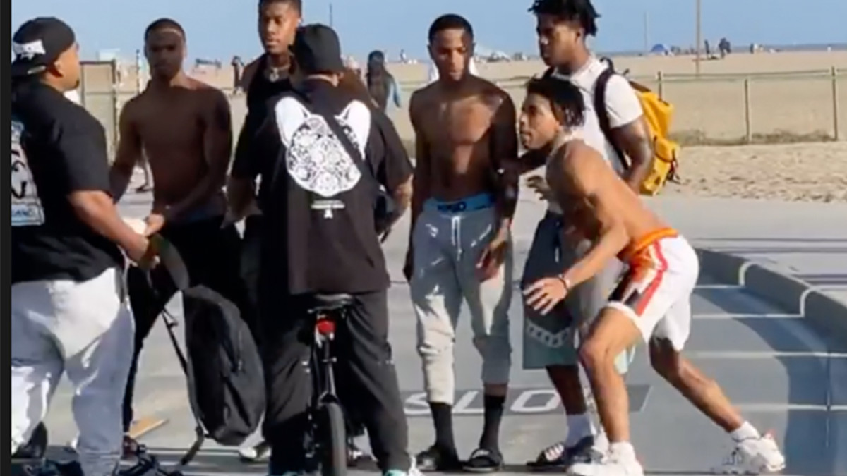Video Shows NLE Choppa and His Crew Get Into Fight Complex