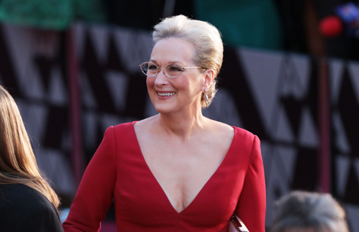 Everyone Is Saying Meryl Streep Looks Like Fairy Godmother From 'Shrek...