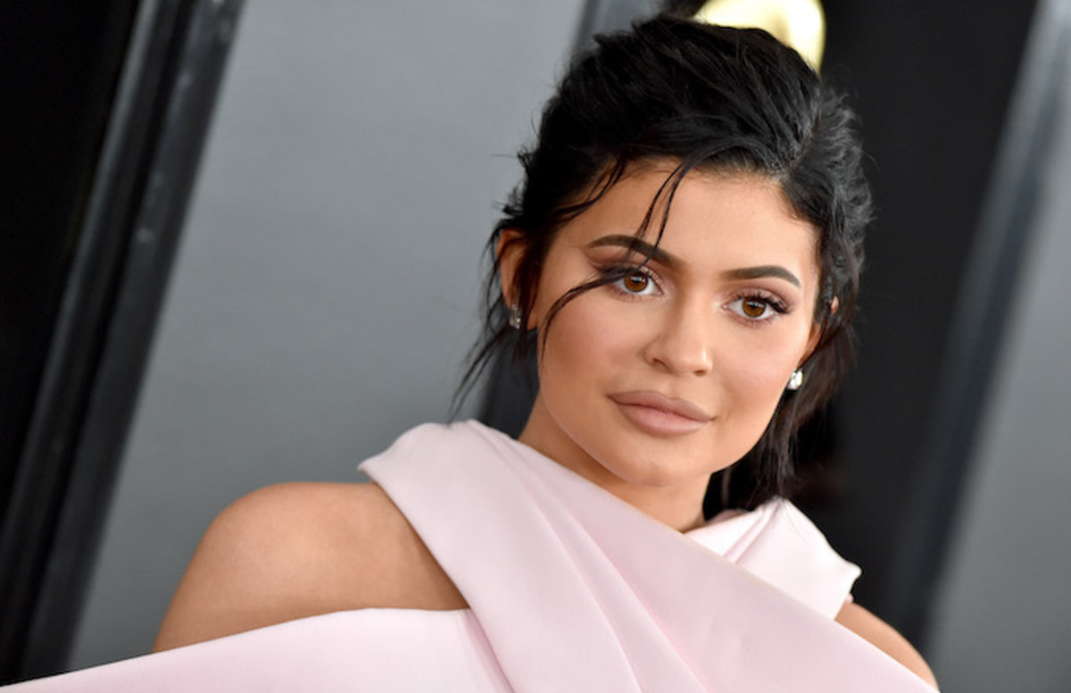 Kylie Jenner Donates $1 Million to Australia Fire Relief Amid Ill-Timed ...