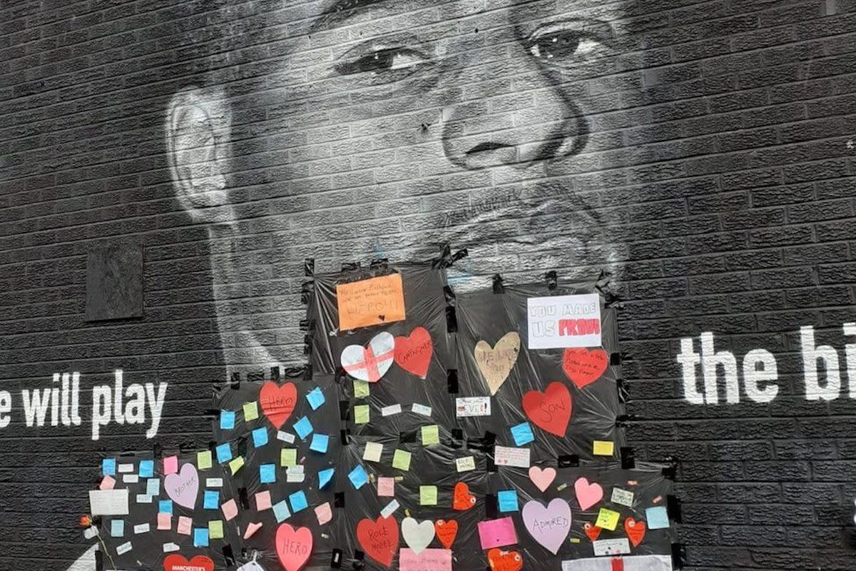 Marcus Rashford Mural In Manchester Vandalised After ...