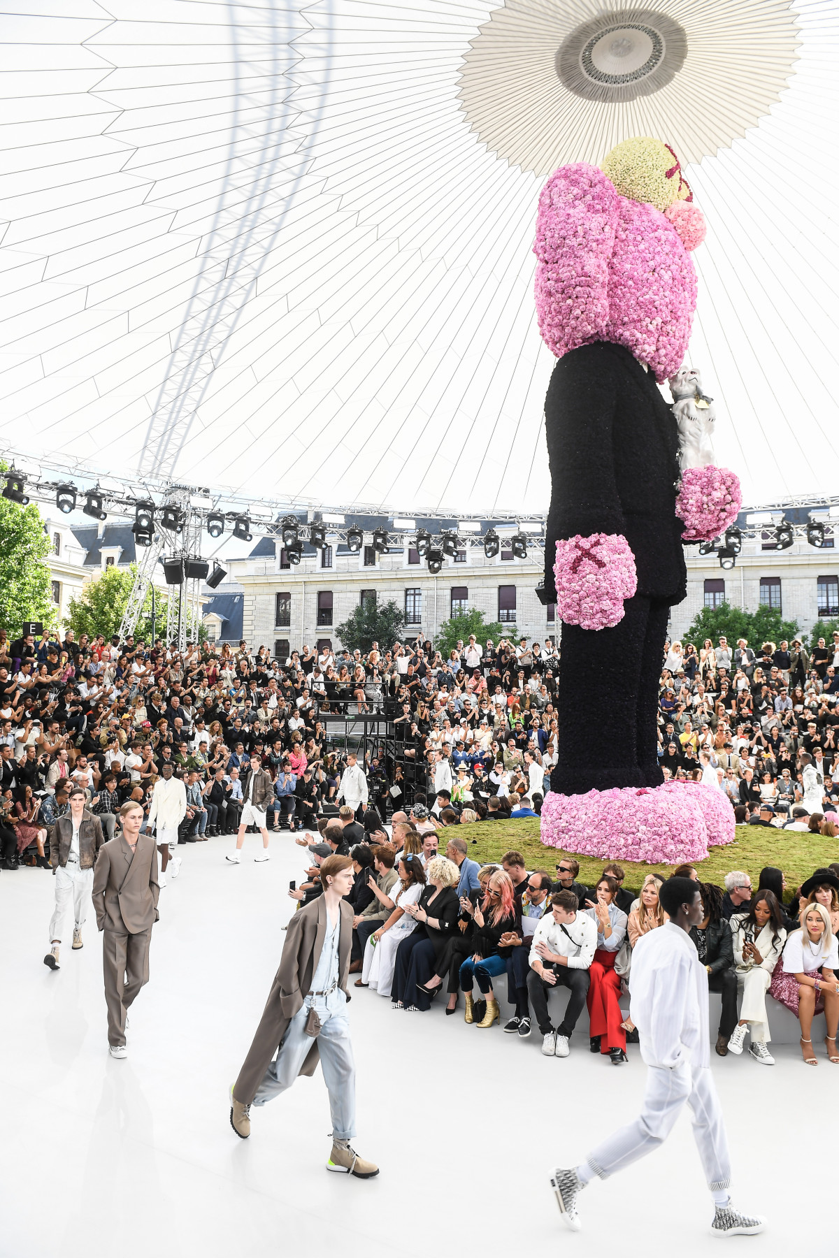 Kim Jones Dior Men's Debut Fashion Show 