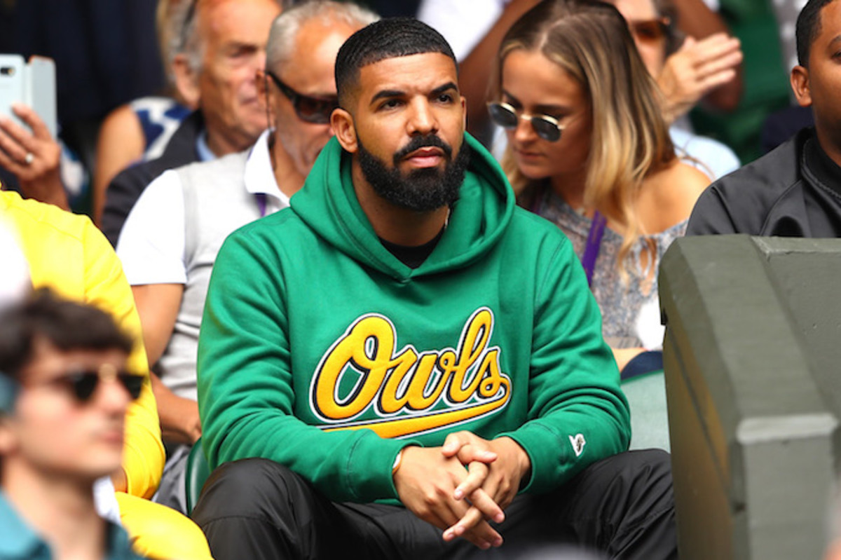 Toronto Permits Drake S New Mansion To Have Taller Fencers Due To