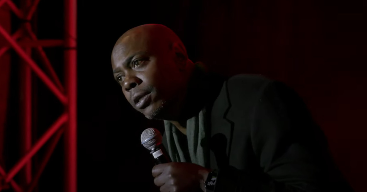 Fans Celebrate After Dave Chappelle Announces His Show Is Back On Netflix Complex