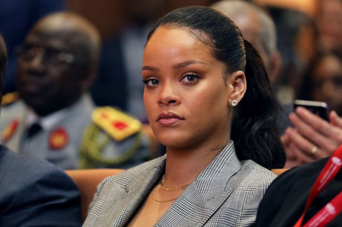 Rihanna Allegedly Split With Her Wealthy Boyfriend Because She Gets Tired Of Men Complex