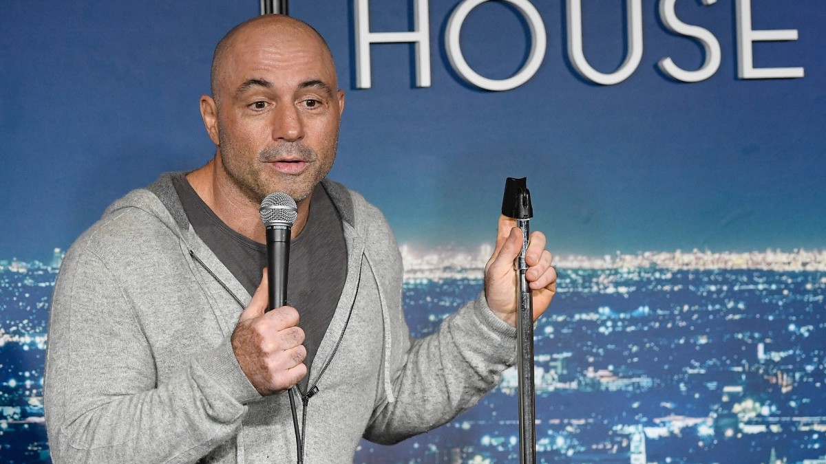 Joe Rogan Spotify Defend Podcast Episode F Conspiracy Peddler Alex Jones Complex