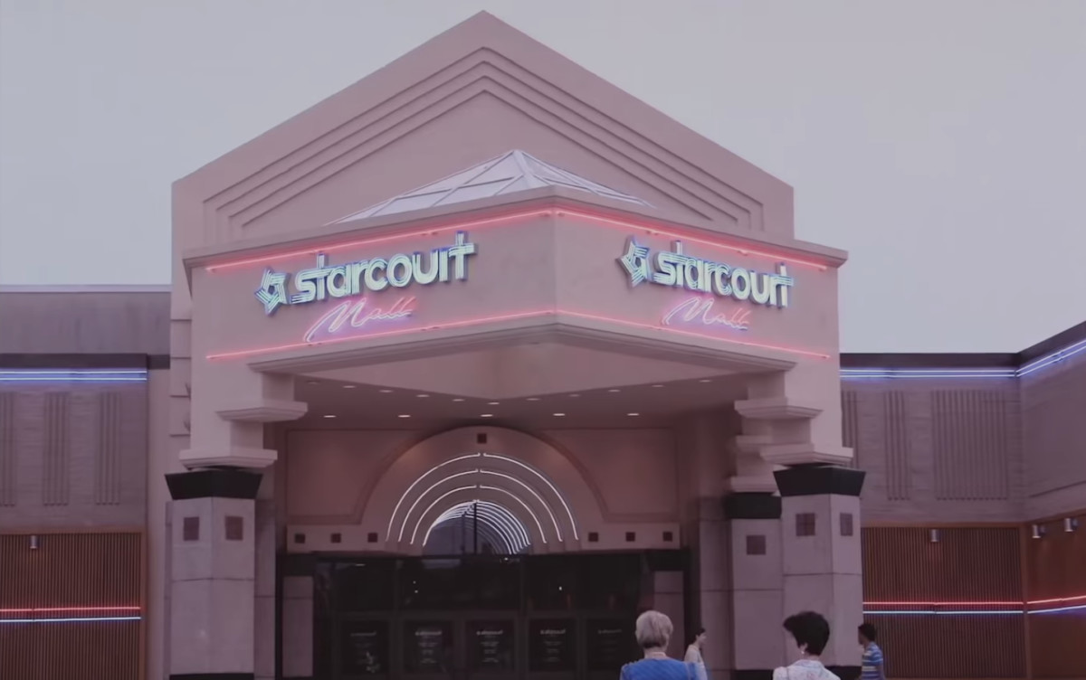 Indiana Residents Talk Real Life Mall Horrors as 'Stranger ...