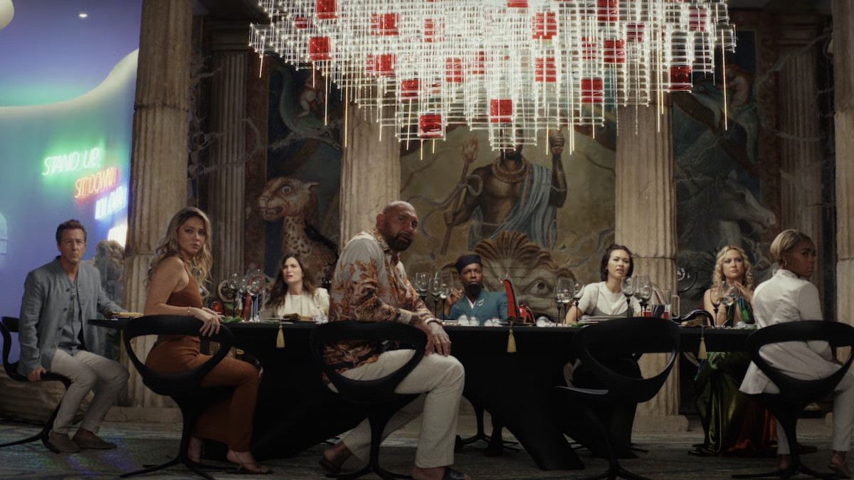 Netflix Shares Teaser Trailer for ‘Glass Onion A Knives Out Mystery