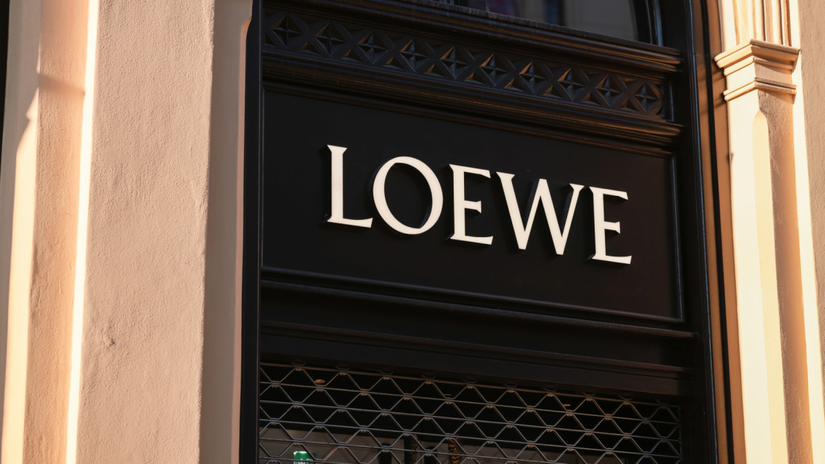 LOEWE Opens Los Angeles Flagship Store in Beverly Hills Complex