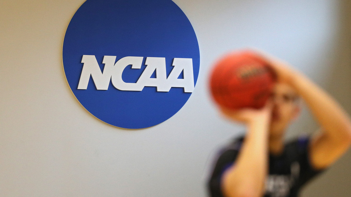 This Simulated Ncaa Tournament Bracket Has Some College Basketball