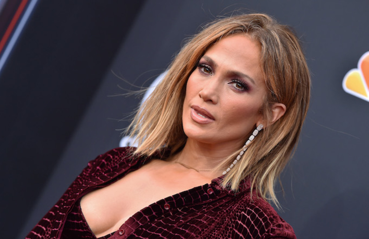 Jennifer Lopez Denounces Policy of Detaining Immigrant Children: 'It’s...