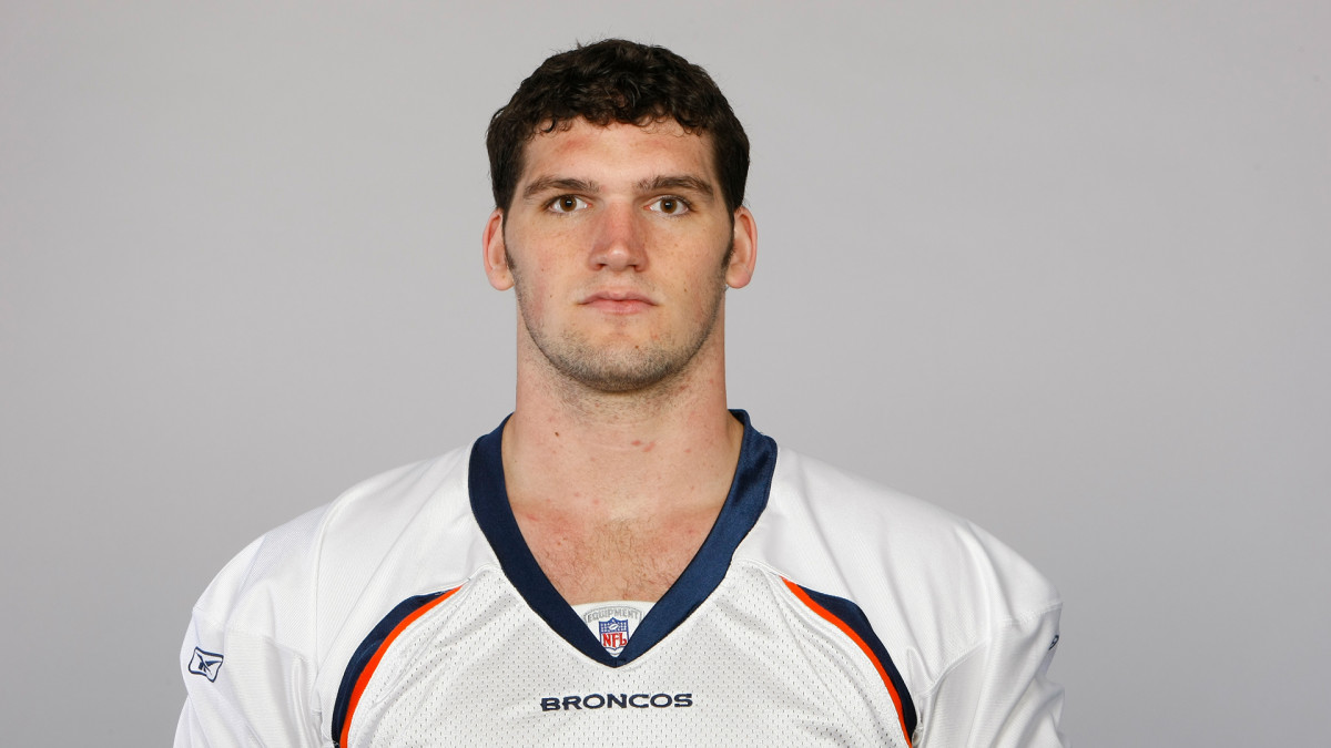Paul Duncan, Former Broncos and Notre Dame Player, Dead at 35