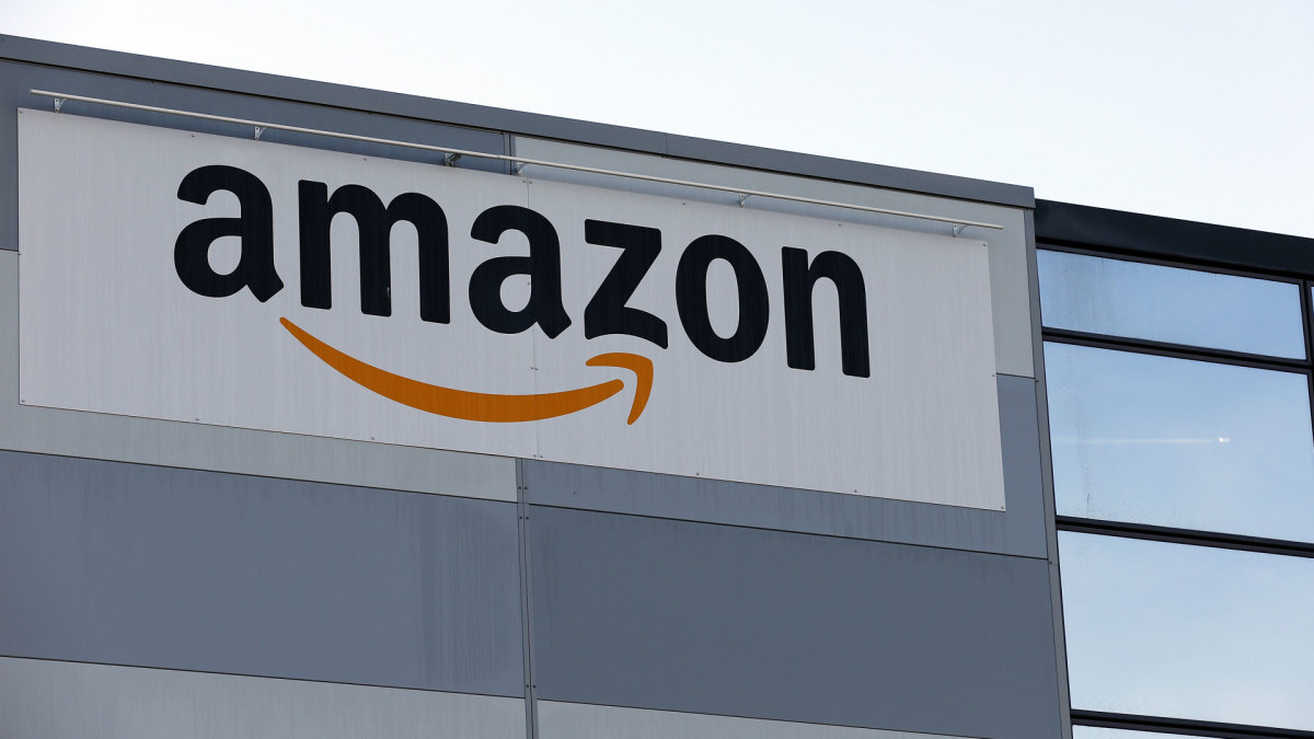 Lawsuit Filed Against Amazon Over Job Offers Being Pulled Complex