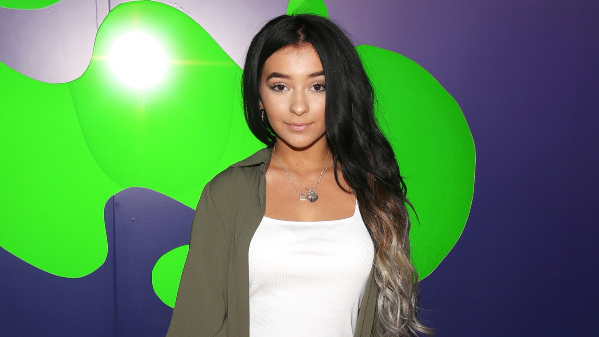 Tiktok Teen Criticized For Giving Impression Ashanti Song Was Hers Complex